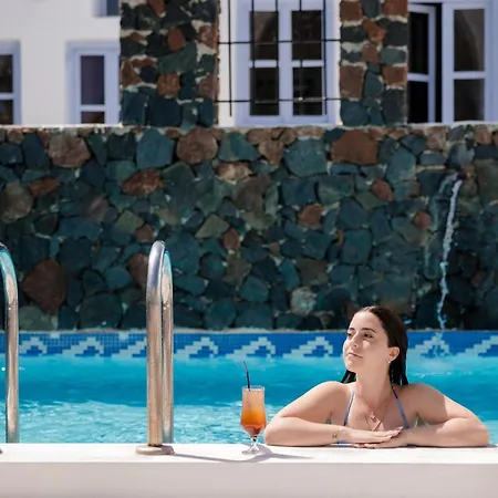 Delion Sea Hotel Kamari (Santorini)