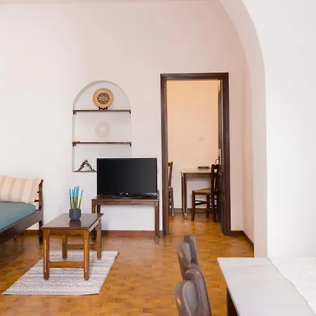 Hotel Delion Sea Kamari (Santorini)